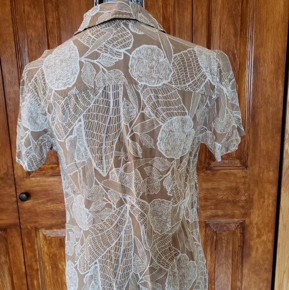 Button up Blouse - Picture 3 of 3